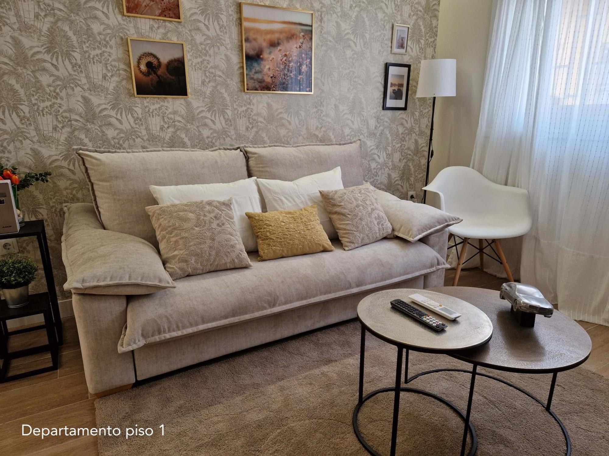 Virgen De Gracia Apartments Malaga Phòng bức ảnh